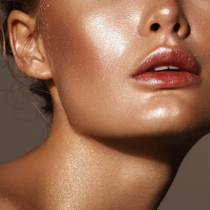LIPOLAX+® : REMODELACIÓN FACIAL PARA UN CONTORNO MÁS DEFINIDO Y ARMÓNICO (PACK 3 SESIONES)